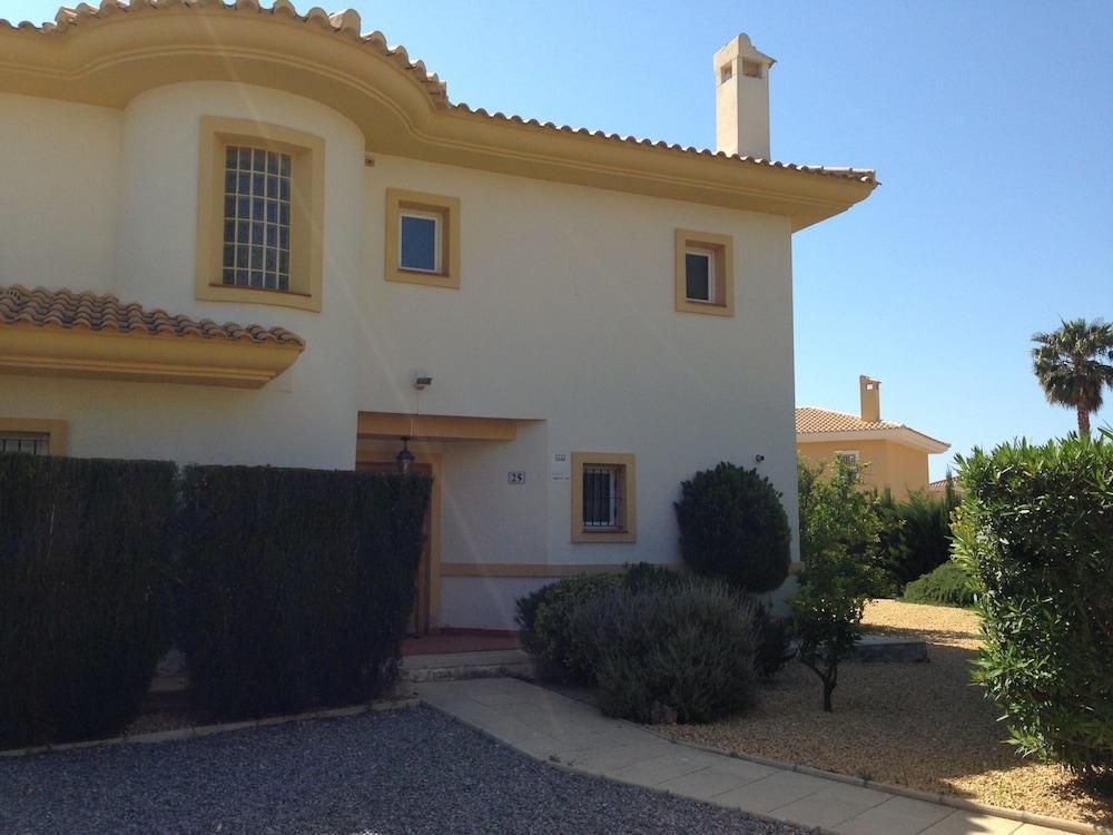 Villa 25 무트자멜 외부 사진